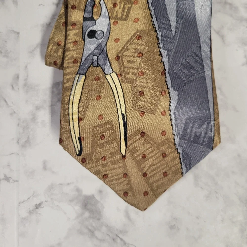 Vintage Home Improvement TV Show Tie‎ Tim's Garage Workshop Tools Tan Brown 90s